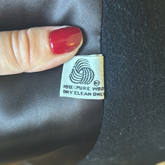 A trigere coat 100% wool with genuine fur trim 2 pockets - Picture 9 of 10